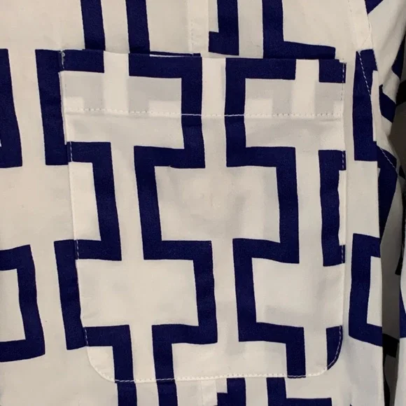 Tizzie Geometrical Print Button Down Top - Picture 10 of 10